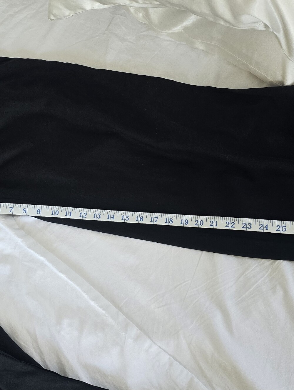 Vuiori Trestles Twill Wide Leg Trousers - Picture 10 of 12